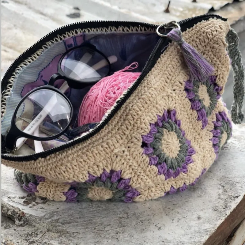 Bolsos para maquillaje y otros