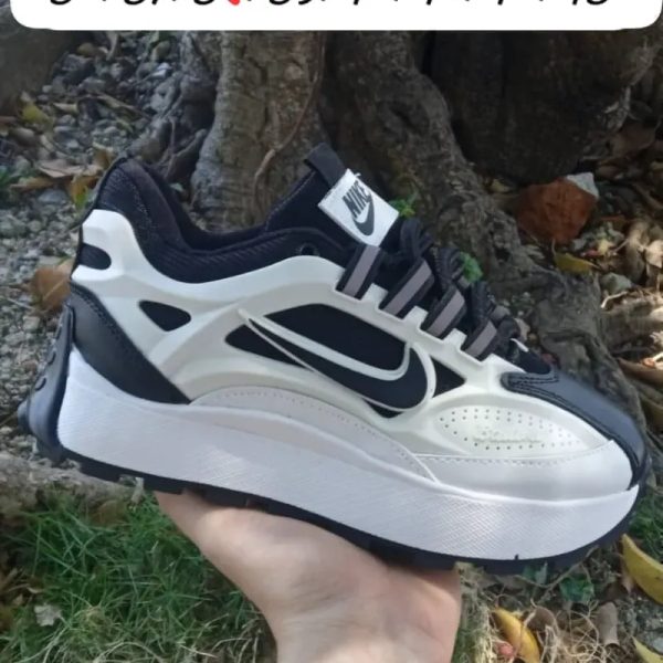 Nike Bailleli blanco y negro
