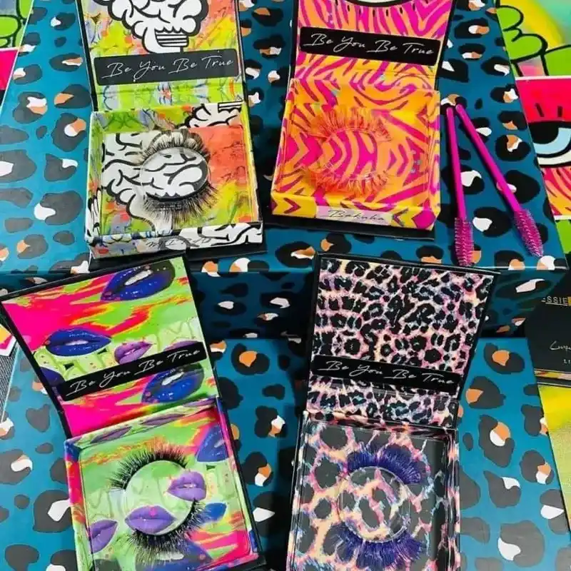 ‼️Cajitas de pestañas exoticas de colores‼️