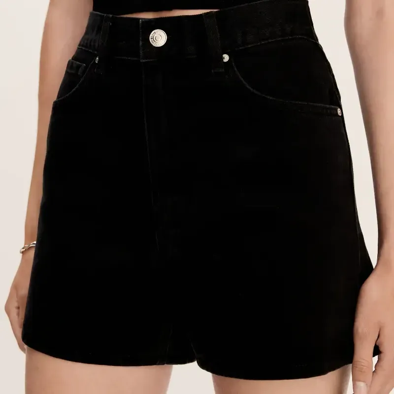 Short vaquero tiro alto