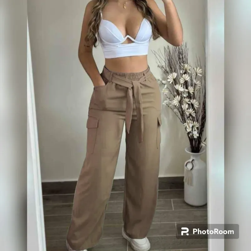 Pantalon estilo cargo