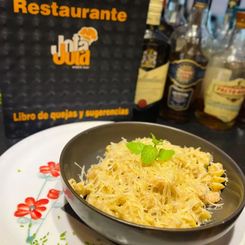 Pasta Alfredo al Camaron