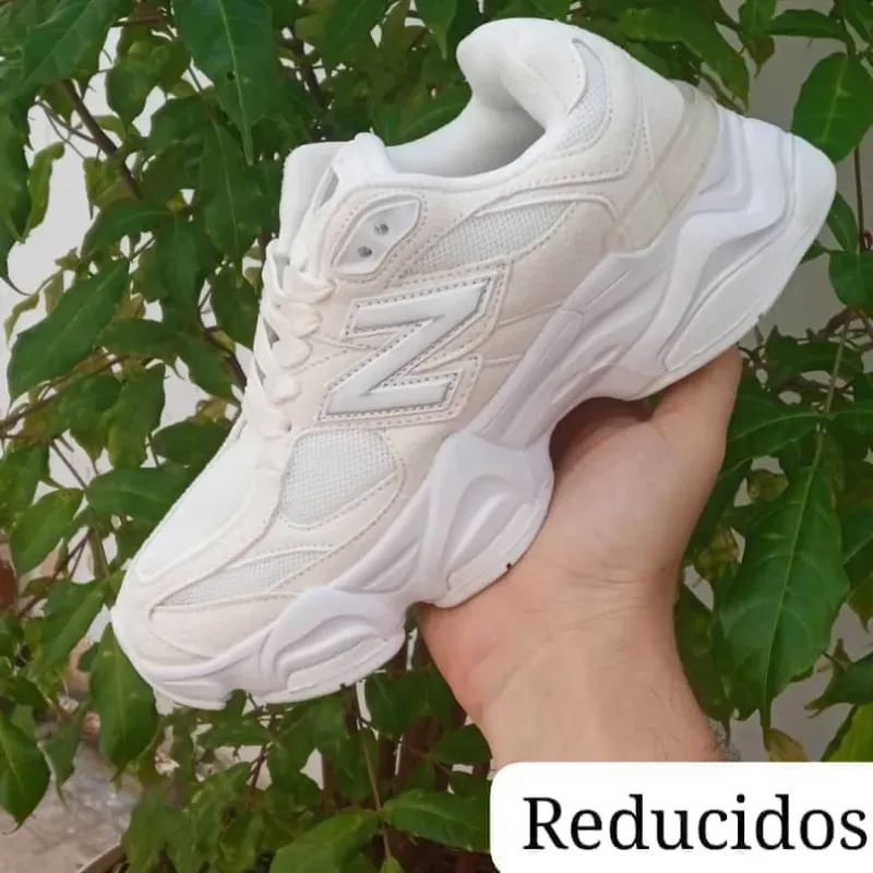 New Balance 9060 beich claro