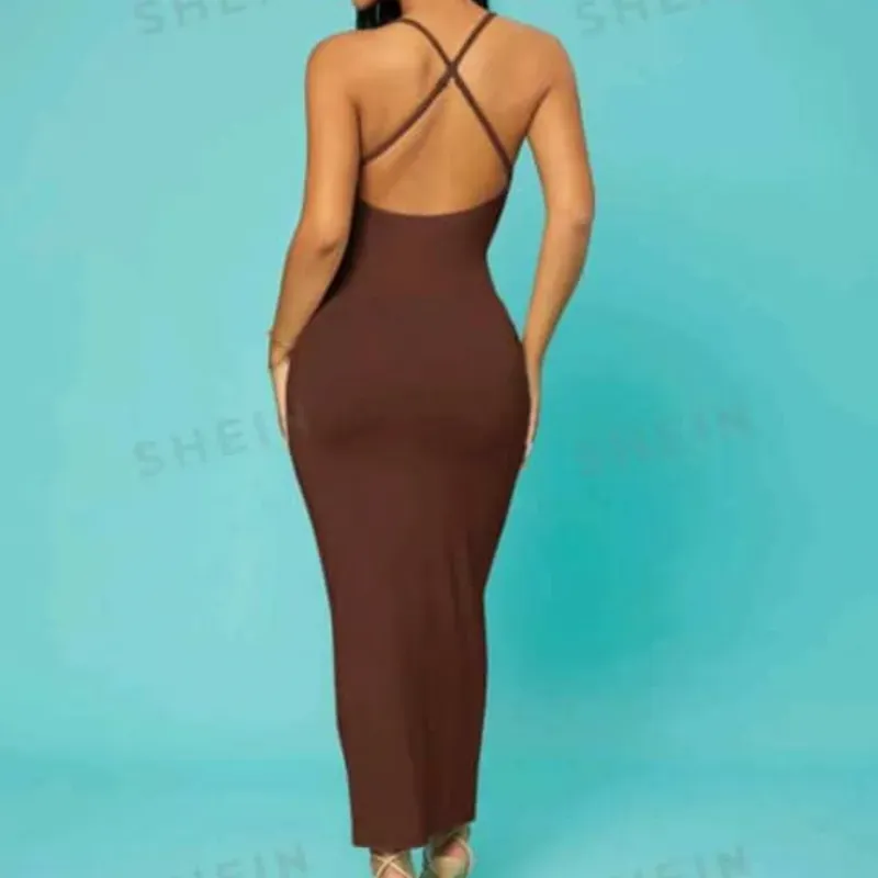  Vestido largo con tirantes cruzados en la espalda — Café Chocolate