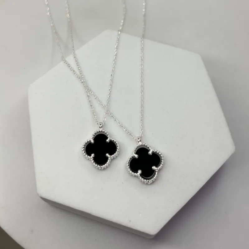 Cadena Van Cleef Negra