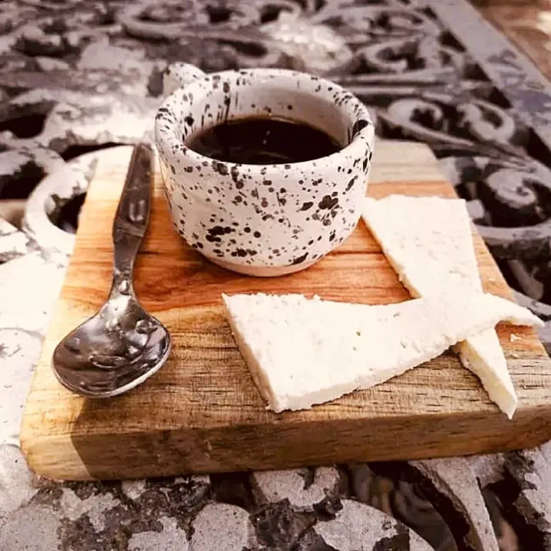Cafe con Queso