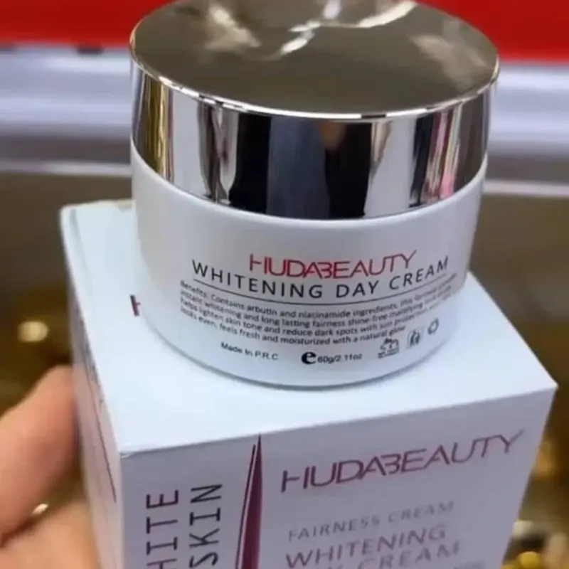 CREMA FACIAL BLANQUEADORA DE DIAARBUTINA Y NIACINAMIDA