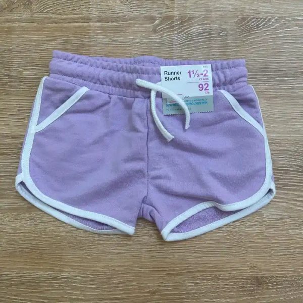 Short corto color violeta