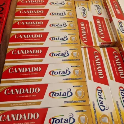 Pasta dental candado