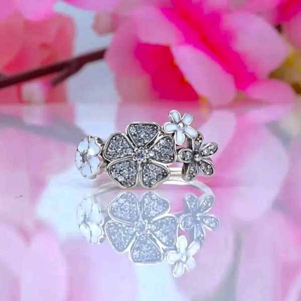 Anillo Pandora flores