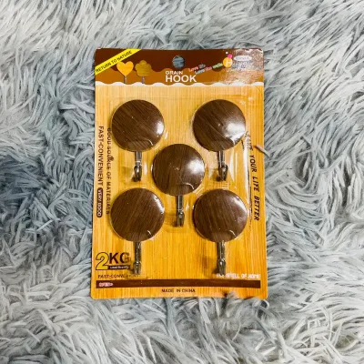 Colgadores imitación madera