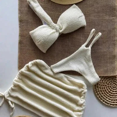 Bikini + pareo color ecru