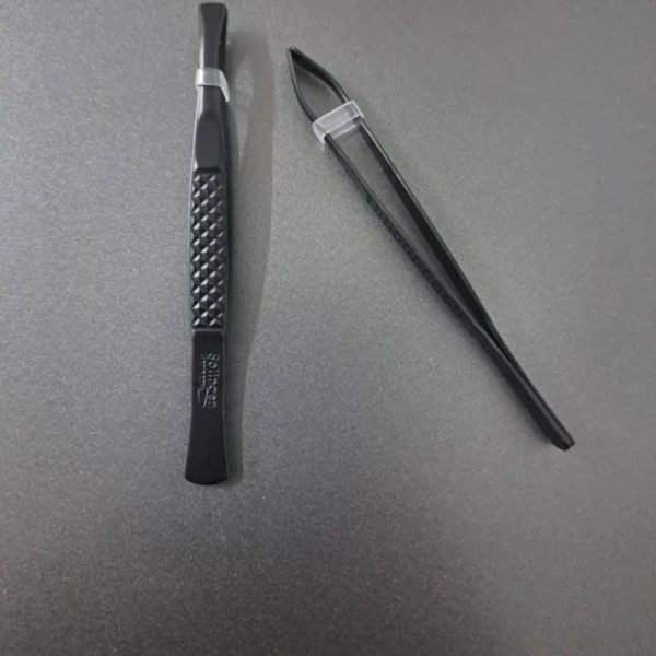 Pinza de ceja