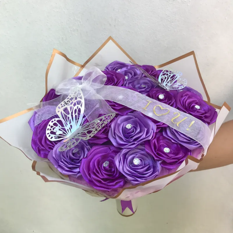 Ramo de 25 Rosas Eternas