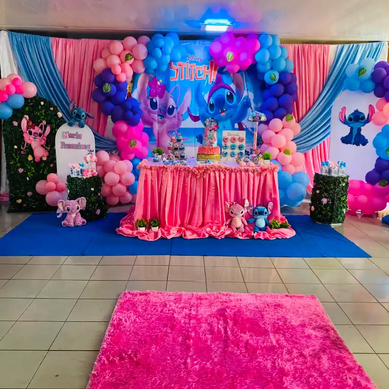 Temática Stitch y Angela ( salón para 120 personas )