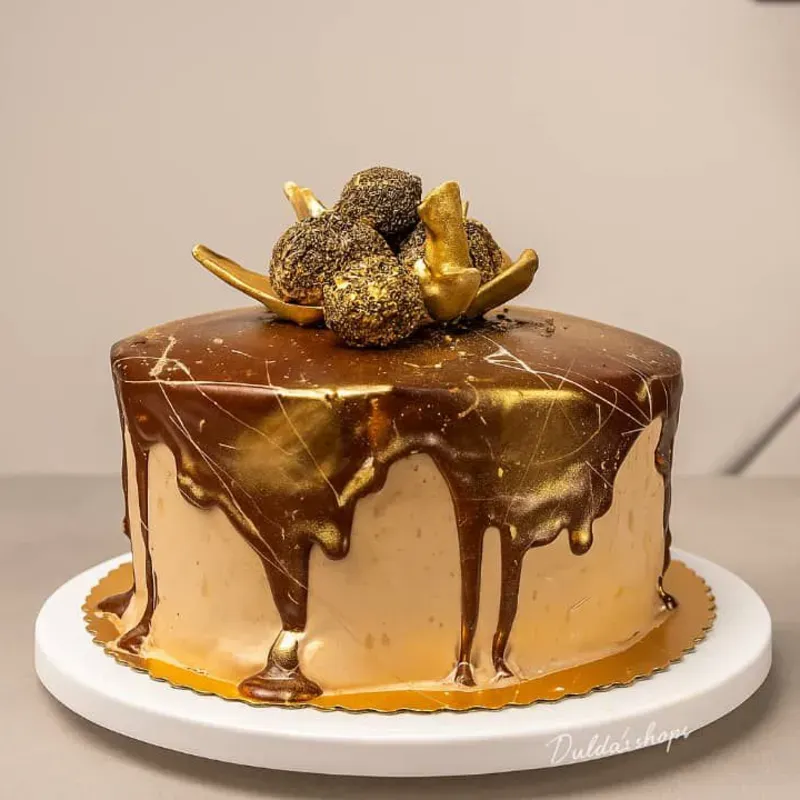  Cake de Chocolate con Brigadeiro (15 cm)