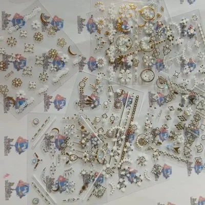 Stikers dorados y plateados