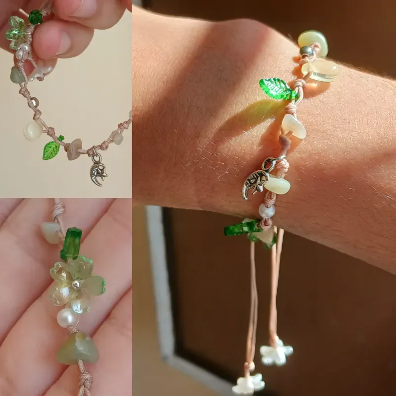 Pulsera de hilo flores 
