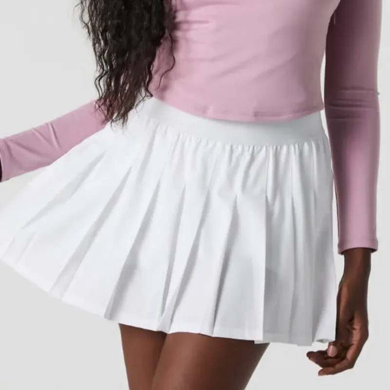 Saya deportiva blanca
