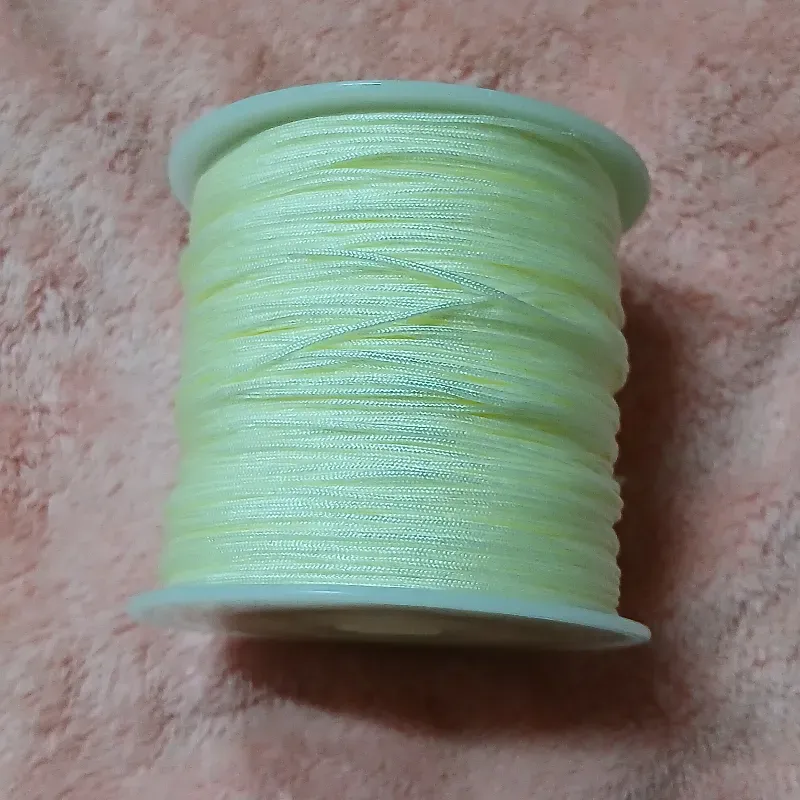 Hilo chino color arena claro 0.8 mm