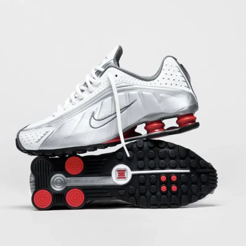 Nike Shox 4 Muelles Blancos Plateados y Rojos