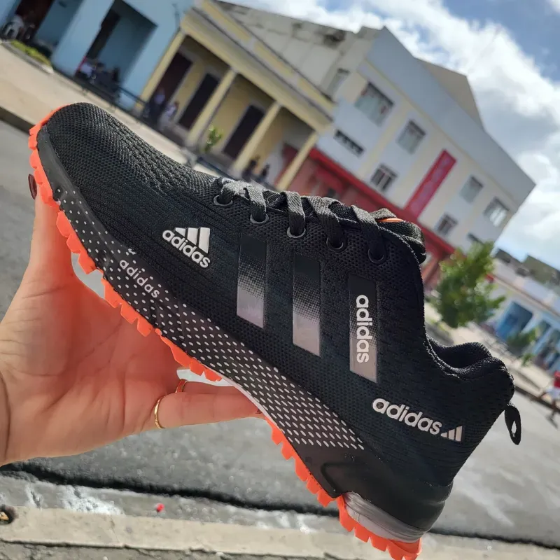 Adidas sencillas