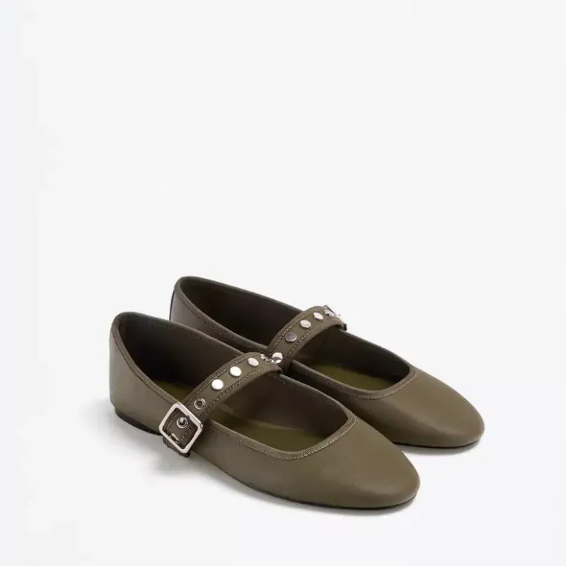 Balerinas Verdes con Tachuelas