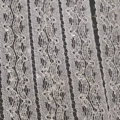 Punta rasgar fina blanca adornada plata