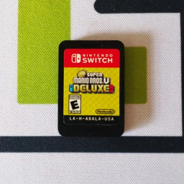  New Super Mario Bros. U Deluxe