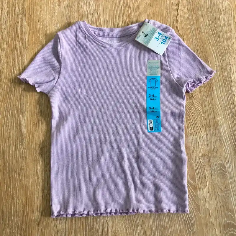 Blusa de canalé color violeta