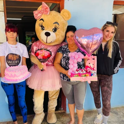 Regalo con la osita Aurora para una madre