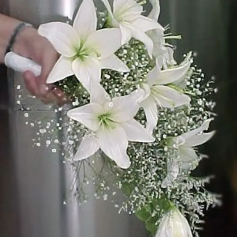 Bouquet de 9 flores en forma de cascada