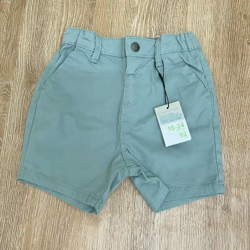 Short color verde
