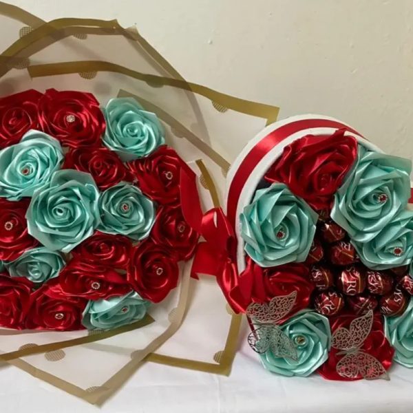 Ramo buchón rojo y verde con  con bombones