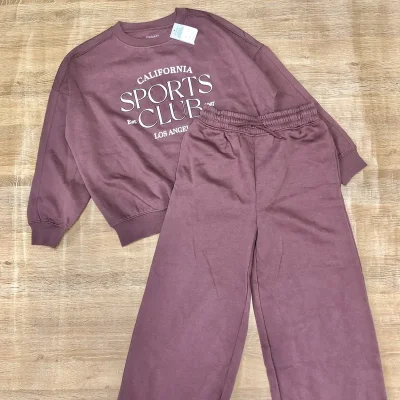 Conjunto color violeta