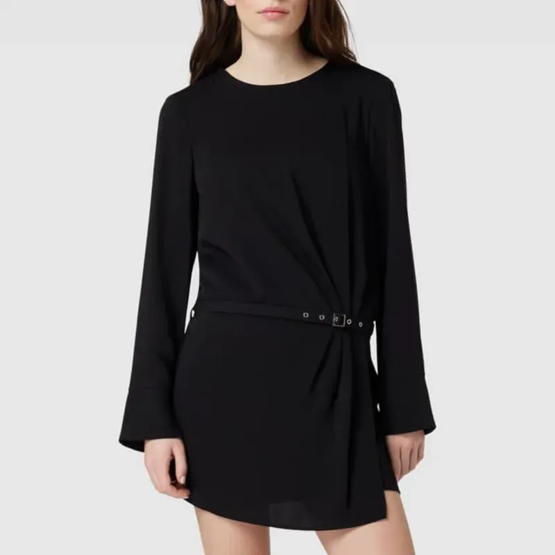 Vestido negro con cinto Mango