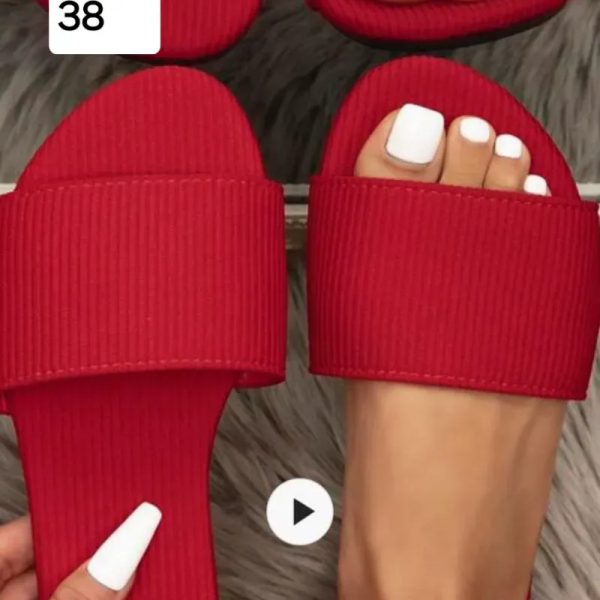 Sandalias rojas