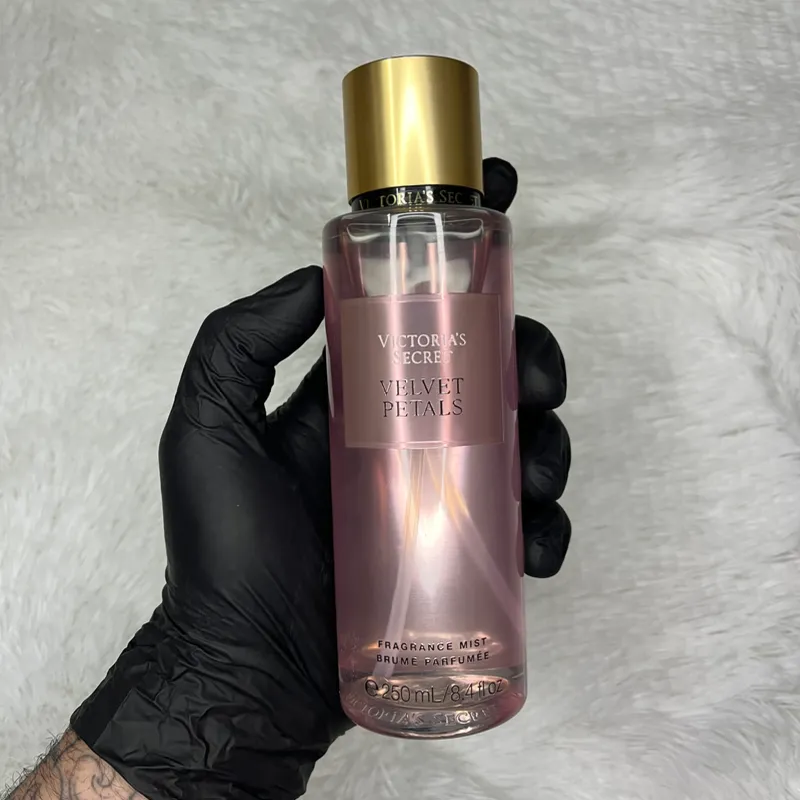 Victoria’s Secret-VELVET PETALS 250ml