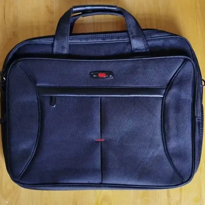 BOLSO PARA LAPTOP  $40 usd