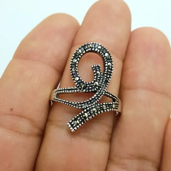 Anillo de plata 925 y Marquesitas