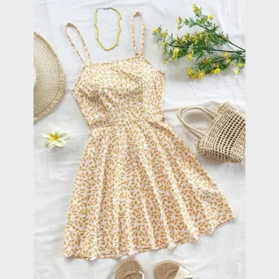 Vestido amarillo estampado