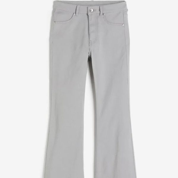 Pantalón acampanado