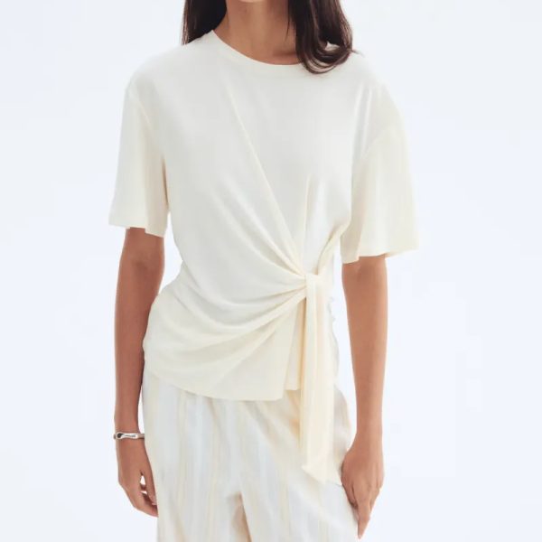 Blusa con lazo
