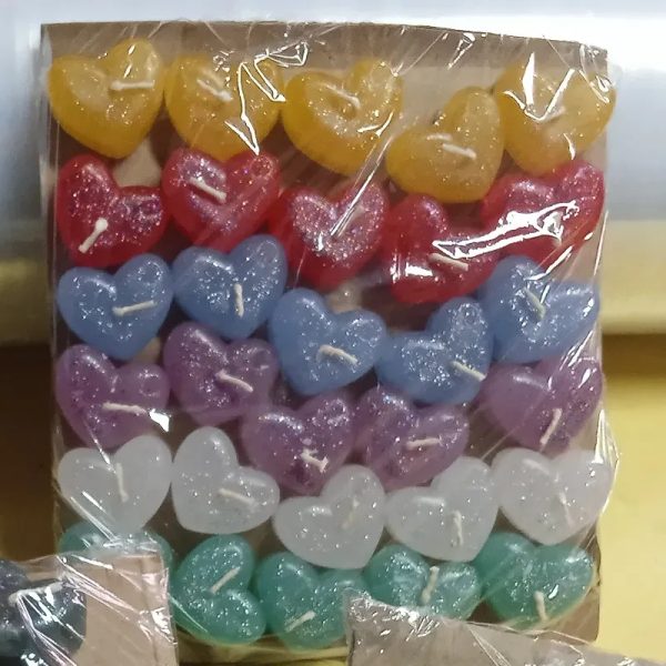 Paquete de 30 velitas pequeñas de corazones