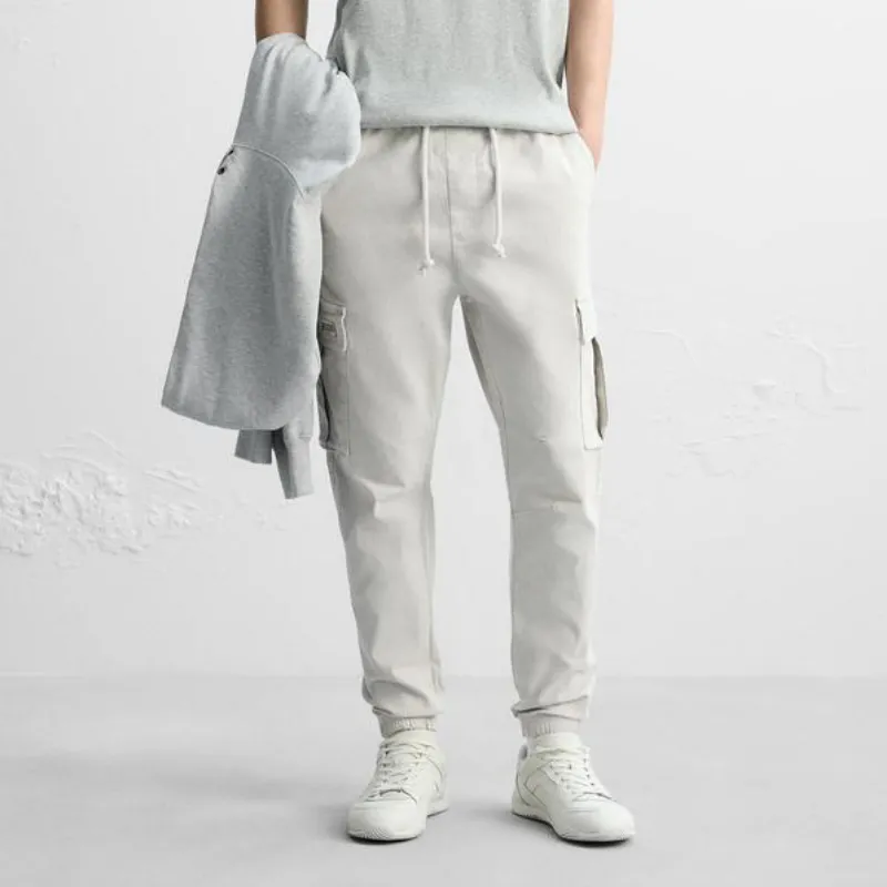 Pantalón cargo Zara