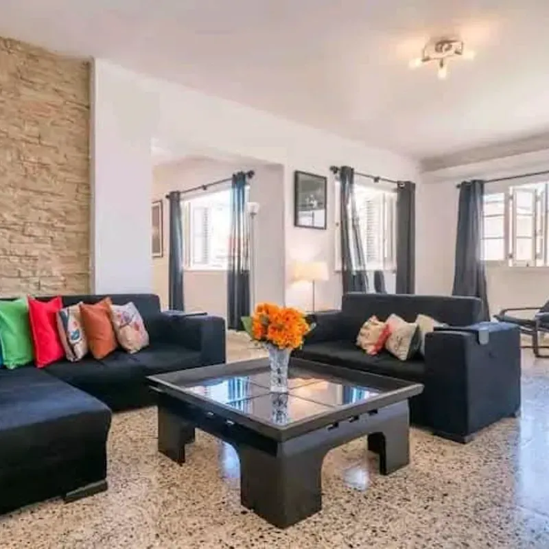 Alquiler 219, 220 (3)