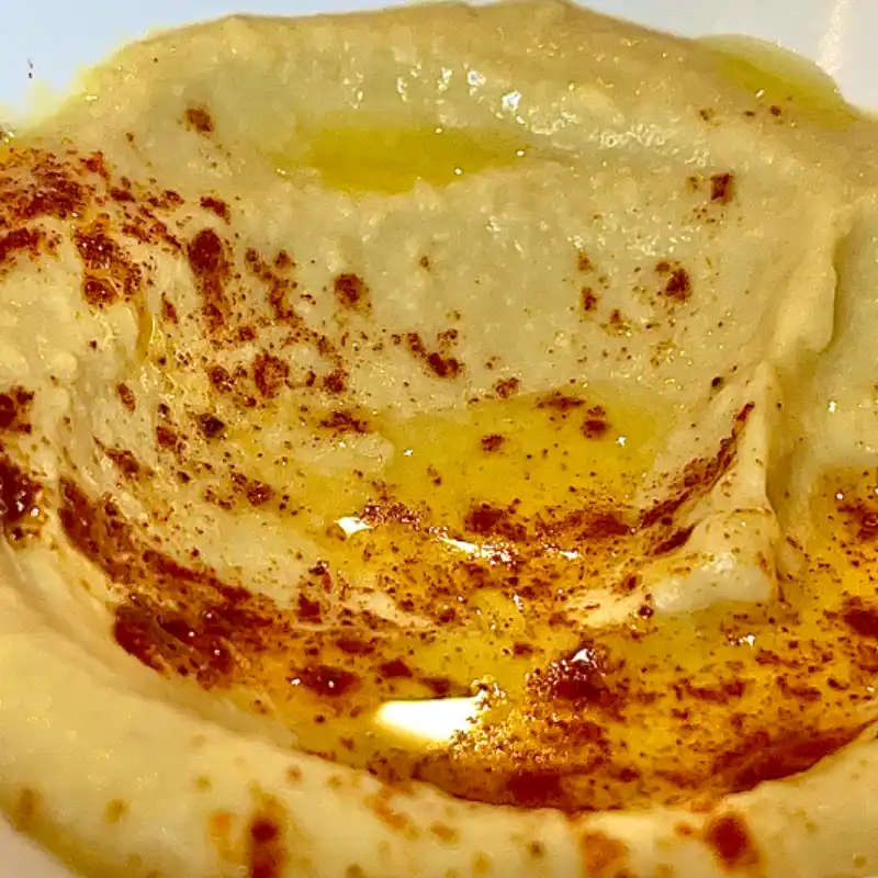 HUMMUS Media porción/hall portion