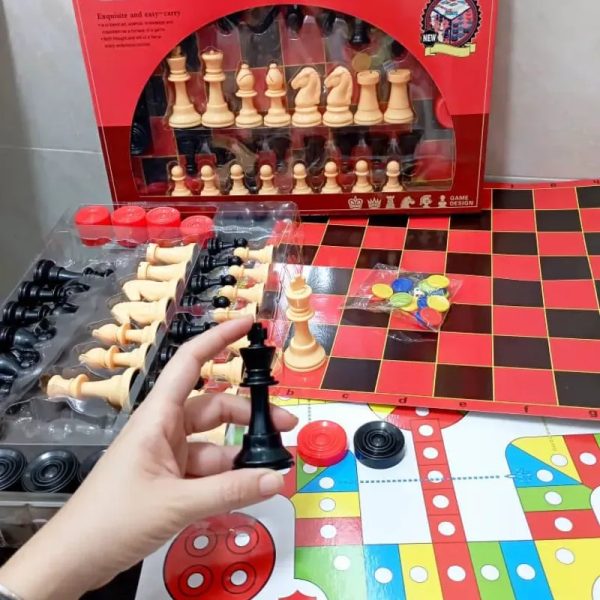 JUEGO TRES EN 1 , Ajedrez+Damas+Ludo parchis