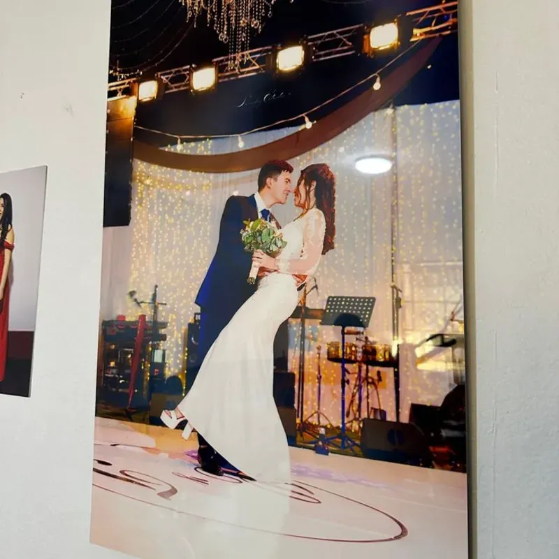 GIGANTOGRAFÍA EN VINILO