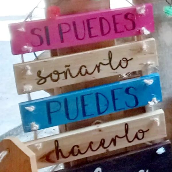 Cartel de 4 maderitas